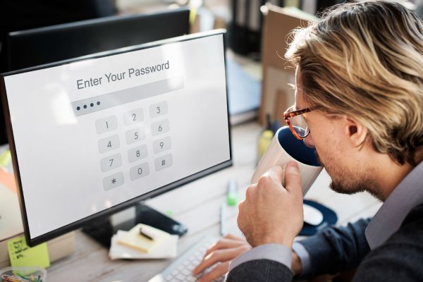 Comment choisir un gestionnaire de mots de passe sécurisé pour les entreprises?